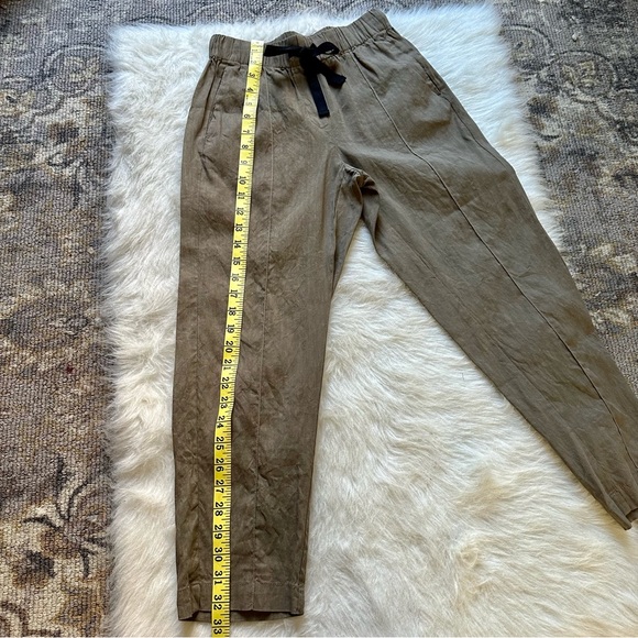 Aritzia Babaton Drawstring Linen Pants - Picture 10 of 11